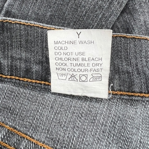 Contraband Frayed Hem Boot Cut Jeans Size 1 Women's - Picture 6 of 7